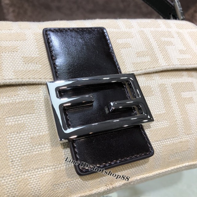 FENDI專櫃精品1288F法棍包 芬迪Vintage復古老花米白色油臘牛皮手提單肩女包 fdzg2632